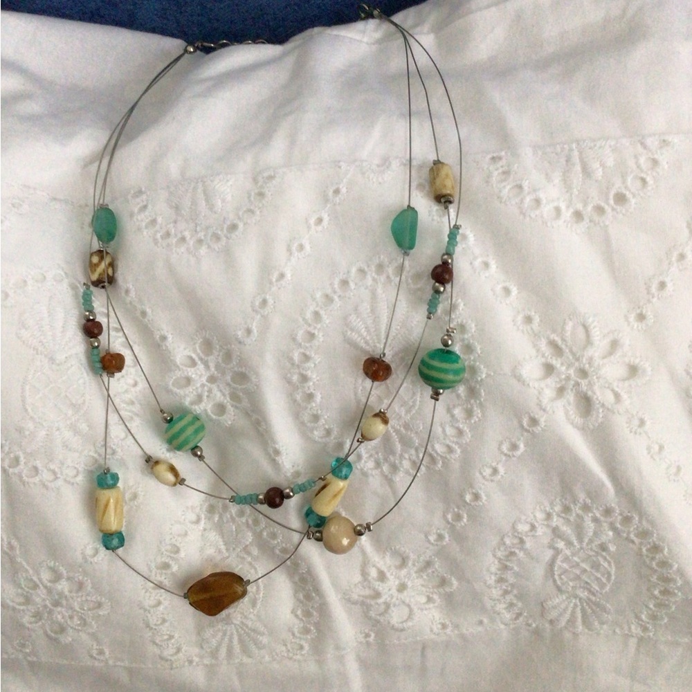 Woman’s choker